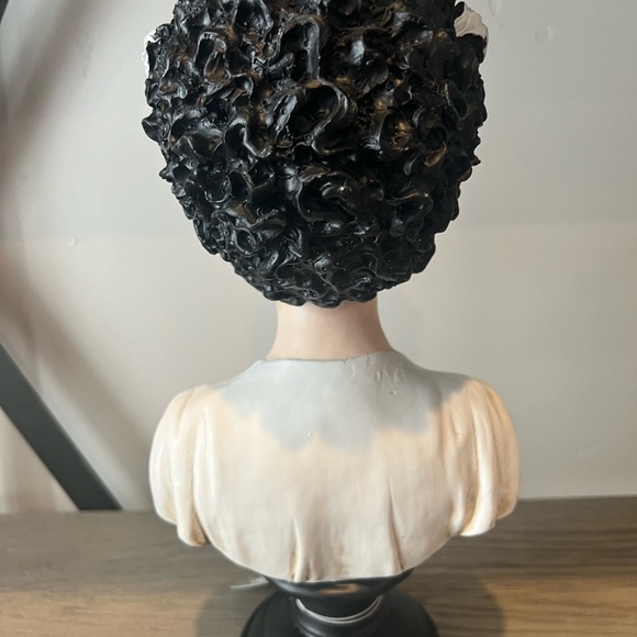 Bride of Frankenstein Bust Tabletop Decor 13” Tall - Picture 8 of 8